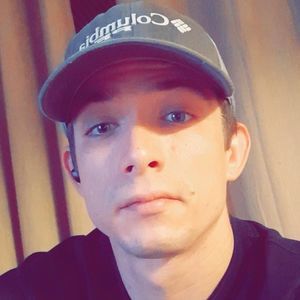 Meet your Posher, Derrick